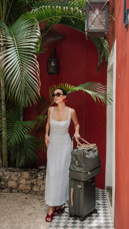 #ad No matter how much I tell myself I’ll pack light, I always end up wanting options, slip dresses for slow mornings, outfits for wandering colorful streets, something pretty for dinner, and of course all the little extras.. So I was genuinely curious to see how much I could fit into my @briggsandriley Sympatico Carry On for this trip to Mérida… and let’s just say, I was pleasantly surprised.

Their Smart Packing Technology is kind of magic. I was able to pack more than I normally would, then compress everything back down and still carry on comfortably. No sitting on my suitcase trying to zip it shut, no last-minute reshuffling, and no checked bags. Just smooth, effortless travel.

And the Rhapsody Weekender Tote.. It kept all my essentials organized and within reach throughout the trip, camera, sunglasses, water bottle, sunscreen, snacks, even those random little things I always seem to need while on the go. It quickly became my everyday companion as I wandered through cafés, explored colorful streets, and soaked in the slow rhythm of Mérida.

Travel feels so much better when your luggage works with you instead of against you. And for someone who likes to bring a little piece of home wherever she goes, that makes all the difference.

#BriggsAndRiley #ArtofTravel #ASummerInMotion