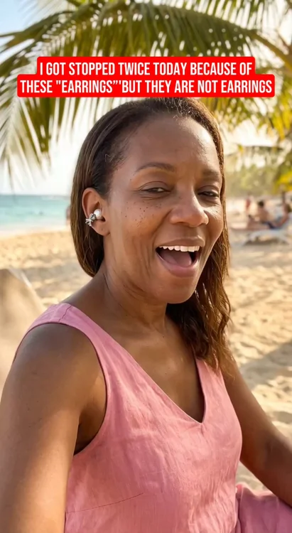 Earbuds that look like jewelry
