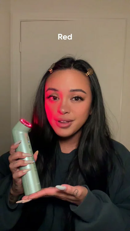 Save 30% on Light Therapy Wand