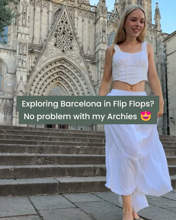 Flip Flops with Ergonomic Footbed