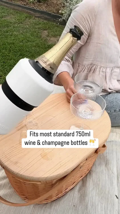 Perfectly chilled wine wherever the sun takes you... 👀