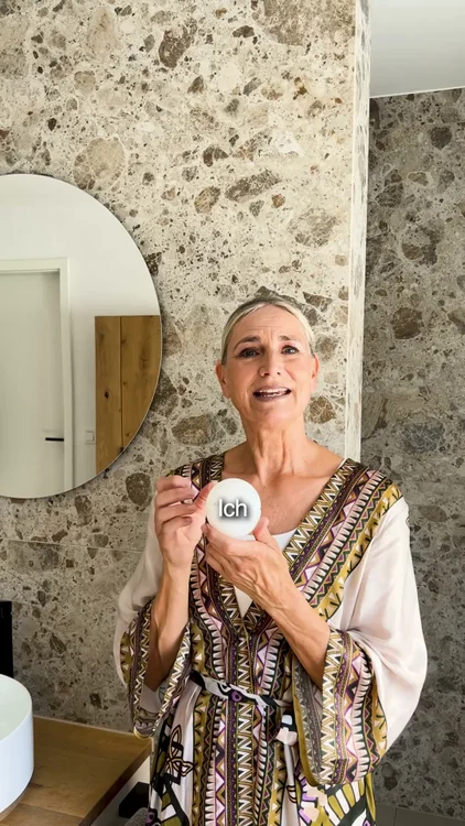 Mit 56 ohne Concealer aus dem Haus   🥰