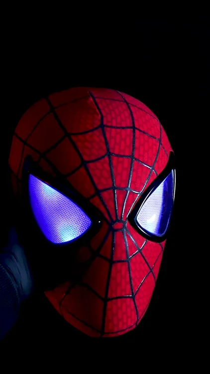 The Amazing Spiderman Mask with Blinking Eyes