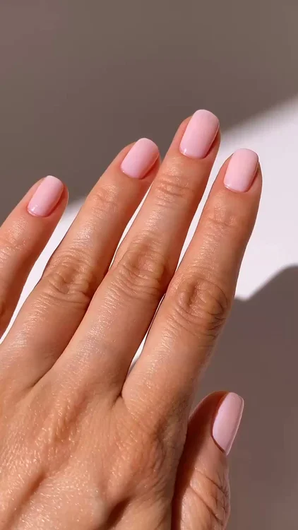 Gel-Like Shine. No Lamp Needed.