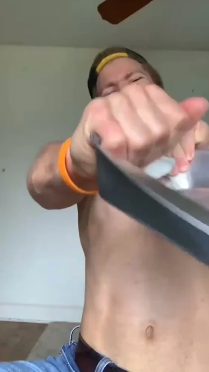 🔥 Build Bigger Forearms In Minutes