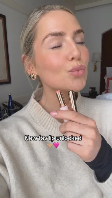 Sorry @sculptedbyaimee Line&Shine “Blush”… can’t believe I forgot about you for so long 😭
The perfect shade for your lips but better 👏🏼

#ad #ownbrand