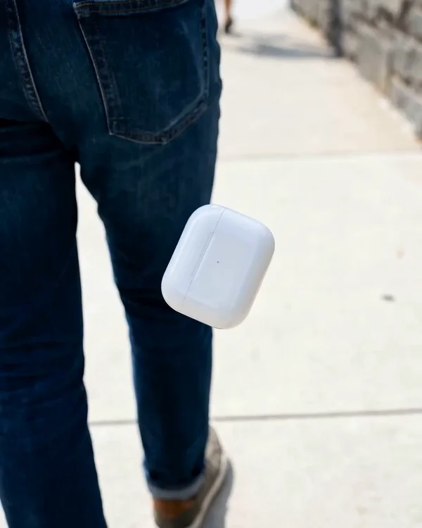 Magnetic Flip Lock Lid - One-Hand Access