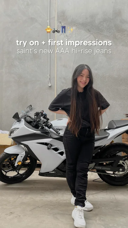 WE ASKED AND THEY LISTENED?!?!? 🙂‍↕️🙂‍↕️

High rise jeans that have AAA graded stretch denim WITH d30 ghost armour?!??! 🥹

I’m very excited to finally try @saint.cc ‘s latest coretec high rise skinny jeans that launched today!!👖 (come in men’s too!)

Here is a try on with my first impressions!! I’m definitely a shorter than average human so the jeans are a bit long for me, but they otherwise fit great! 😂

I love having gear that I can wear comfortably in any situation, whether that’s riding or grabbing dinner. These jeans look like regular pants, only with abrasion, burst and impact resistance (and INCLUDED d30 ghost armour!!) 😝

Would be a lovely gift for yourself or your significant others this Christmas 👀 use code MOTOPHIE for a cheeky discount and to let saint hq know that I sent you!! 🤗

Thank you so much for sending these to me! I love them @saint.cc and am very grateful 🖤
.
.
.
.
.

#gifted #motorcycle Motorcycle #motorcyclegear #motogirl #shortriders #motorcycles #motorcyclesofinstagram #bikersofinstagram #bikersofinsta #motorcyclegirl #motolife #motorbike #motorbiker #motorcyclejourneys #motorcyclegear #motogear #saintunbreakable #sa1nt