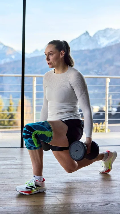 The right support keeps every movement clean and allows you to focus on precision instead of pain.
_______

Le bon soutien garde chacun de vos mouvements précis et vous permet de vous concentrer sur votre performance plutôt que sur la douleur.

#MovewithBauerfeind #sportskneesupport #gymworkout #Fitness