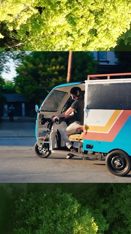 The ultimate solar electric bike - your pop up shop on wheels, portable tool station, and best of all it doesn’t require a registration. 
Check out the Gopher at GoSun.co 📲

#gosun #ev #solarbike #solarcar #invention
