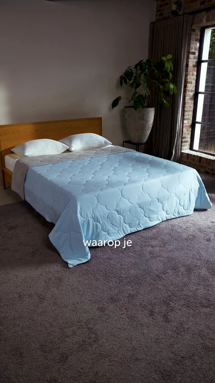 De koelste deken voor warme nachten. Nu in 5 kleuren.