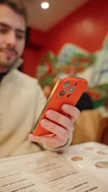 The Way Your iPhone SHOULD Feel In Your Hand