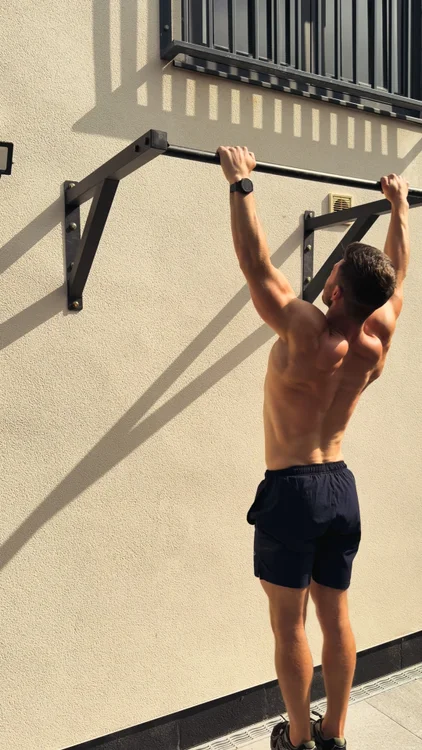 New And Improved: Wall Mounted Pull Up Bar
