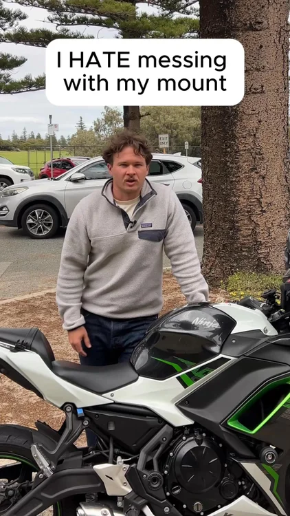 STRONG & SECURE IPHONE MOUNTS FOR YOUR SPORT BIKE