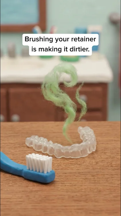 Cleans retainers, aligners, guards and more.